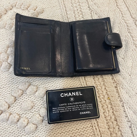 Chanel black caviar genuine leather wallet - Picture 6 of 9